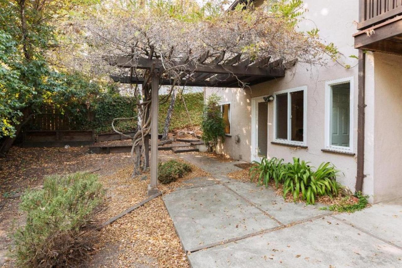 Large 1 Bedroom Apartment, Home Theater, Fireplace Berkeley Exterior foto